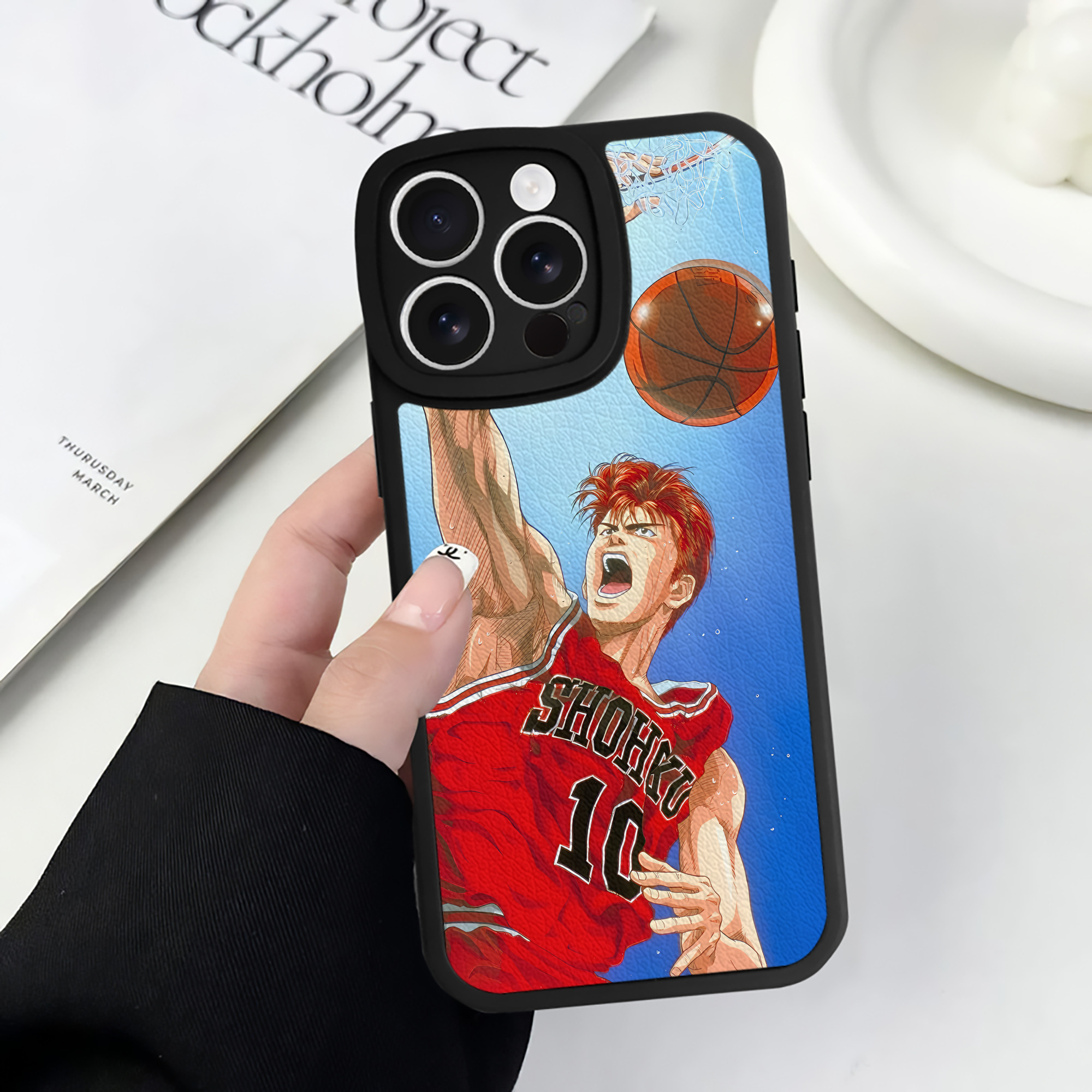 （画像用） SLAM DUNK／スラムダンク 【iPhone 16シリーズ対応】シリコンスマホケース（レザー調） 材質：シリコン